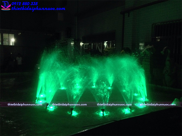 Đầu phun nước hình quạt 9