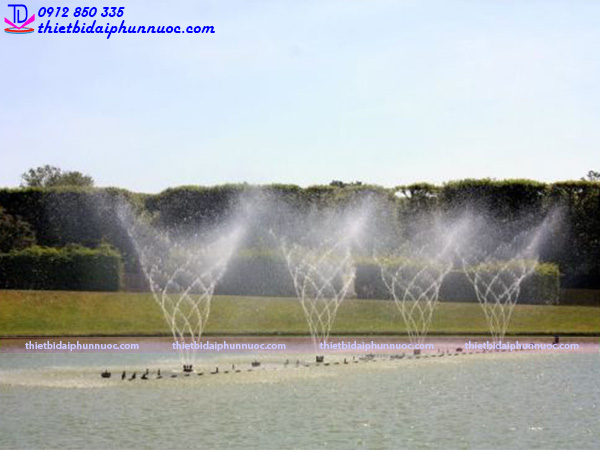Vòi phun nước quay tròn 4