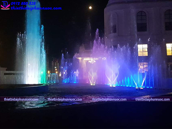 Thi công nhạc nước khách sạn Hoàng Nhâm 17