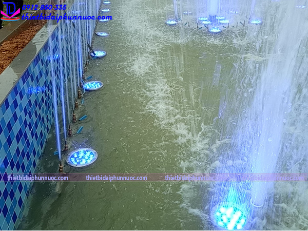 Đài phun nước hình bán nguyệt 5