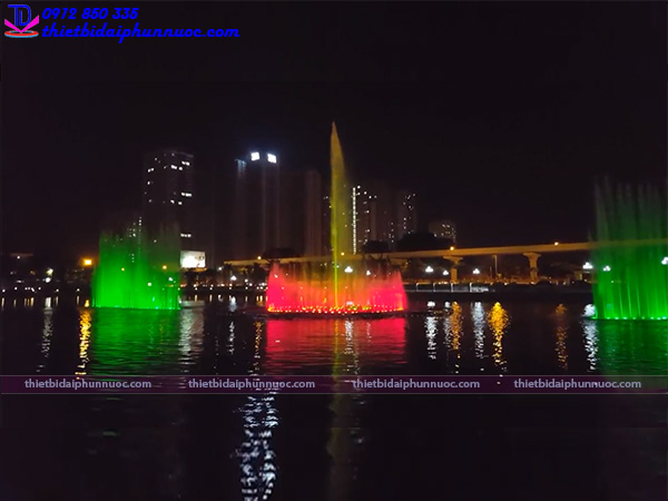 Hệ thống đài phun nước phao nổi được TDV lắp đặt và thi công tại công viên hồ điều hòa Mai Dịch
